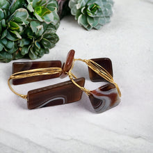Load image into Gallery viewer, Wire wrap Bangle - Pralines
