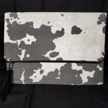 Load image into Gallery viewer, Folded Clutch Purse
